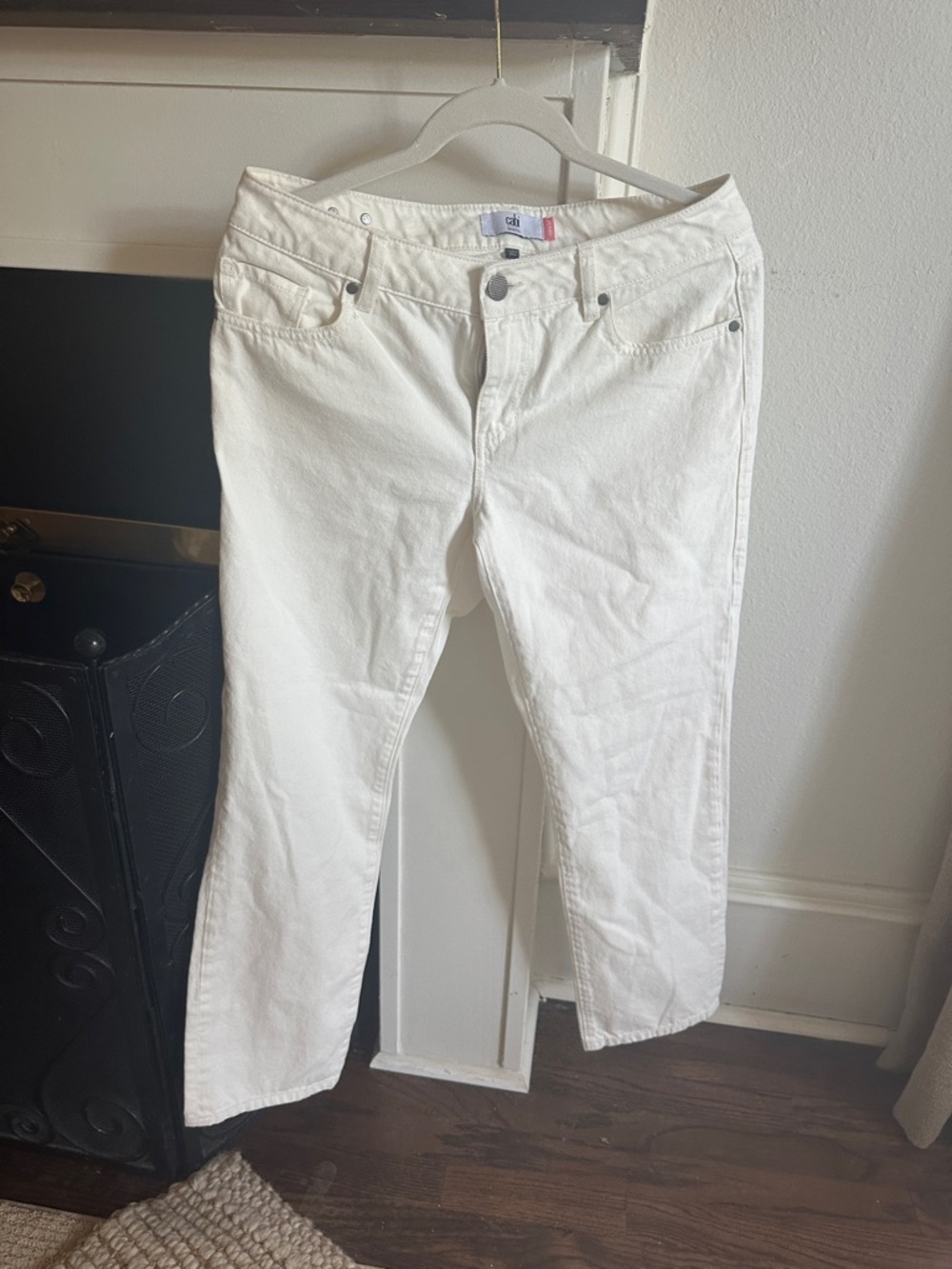 White  Cabi 6072 bf 100% Straight-Leg Jeans